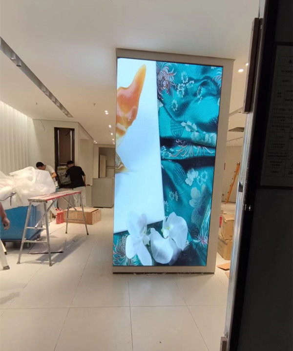 秦都商场门店转角LED显示屏